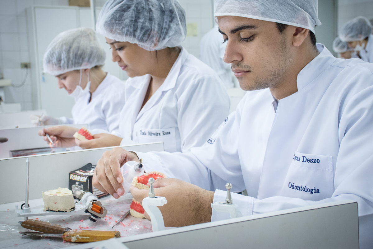 Laboratório de habilidades odontológicas